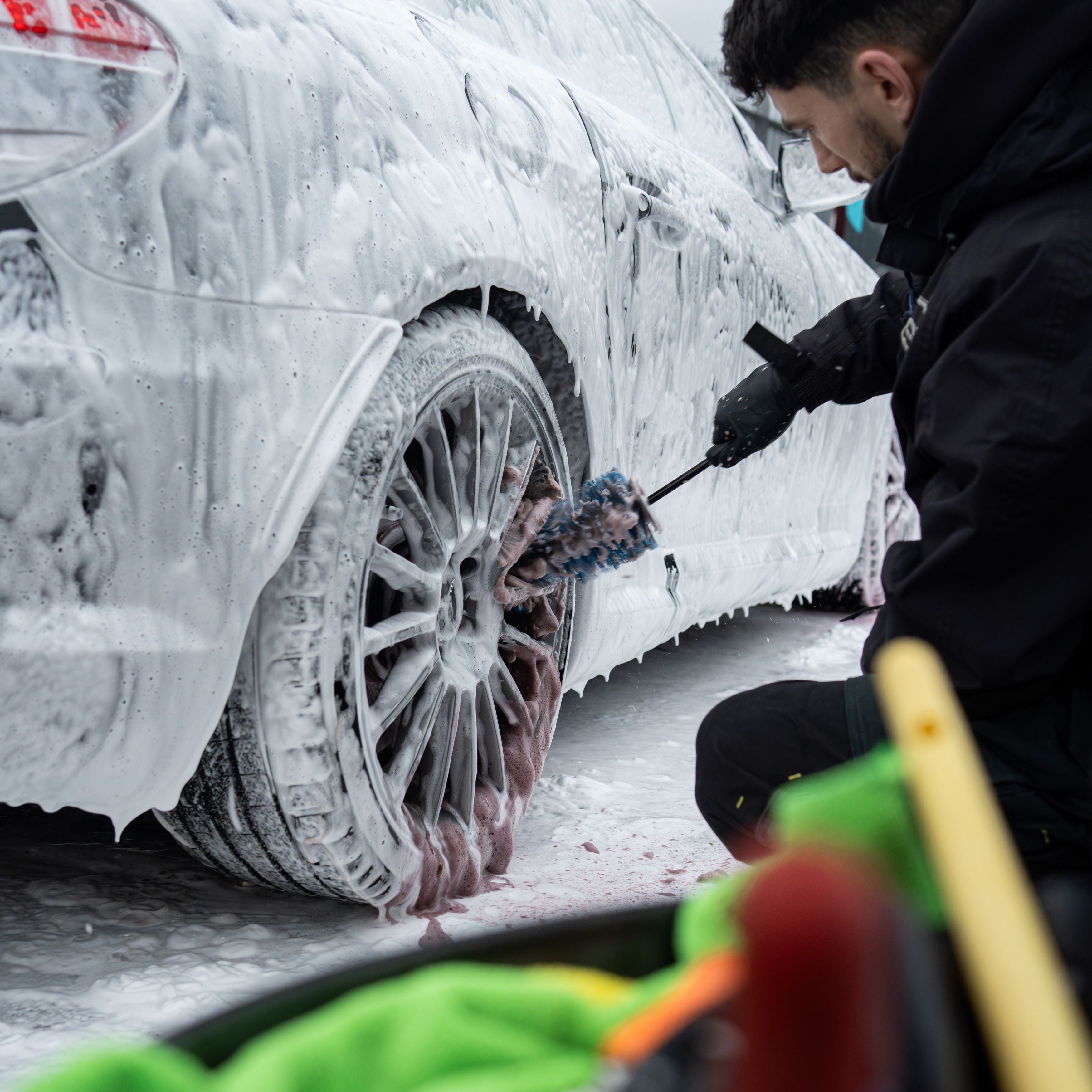 SD Long Reach Wheel Brush