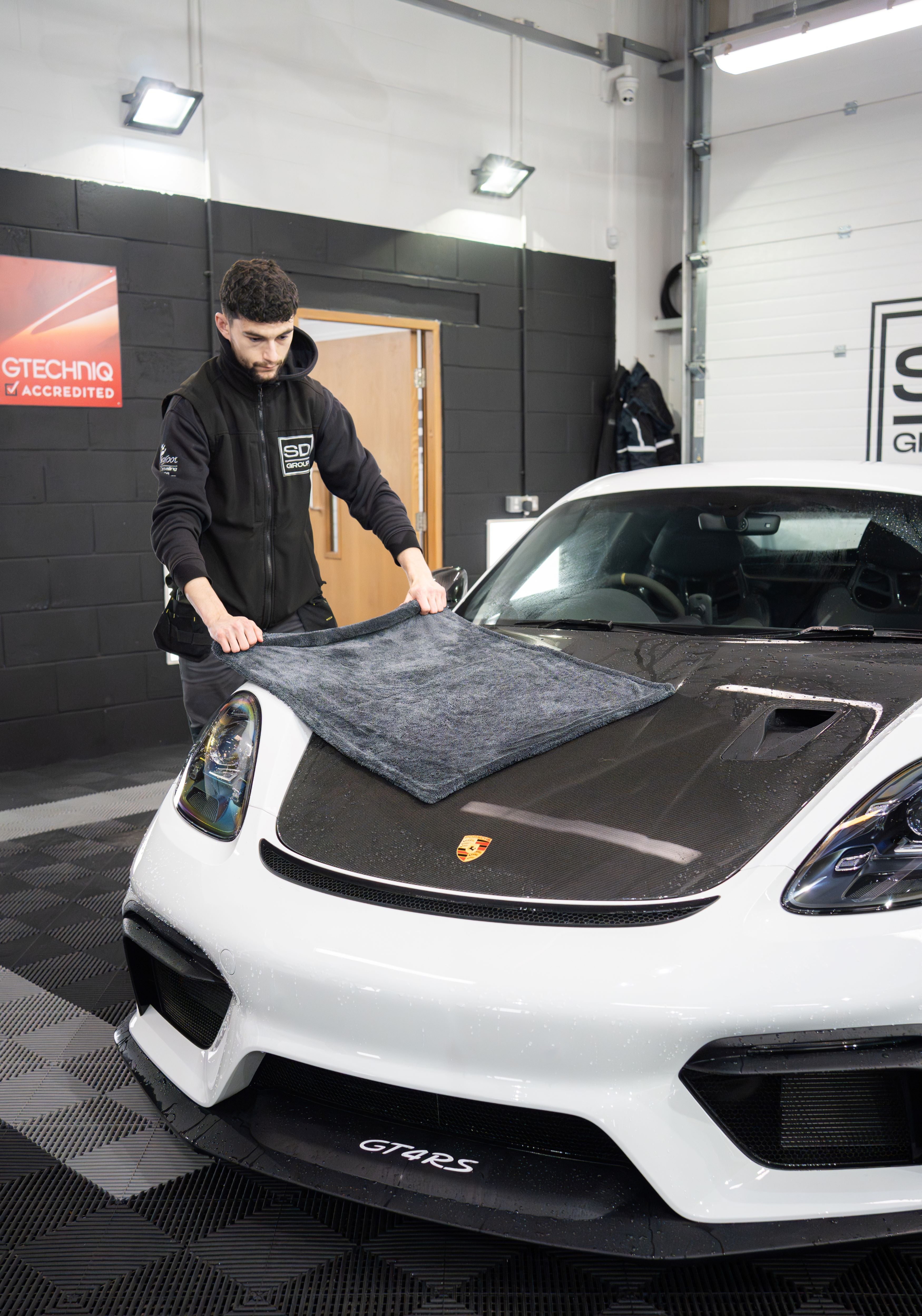 SD Grey Double Twist Microfibre Drying Towel – 1100 GSM